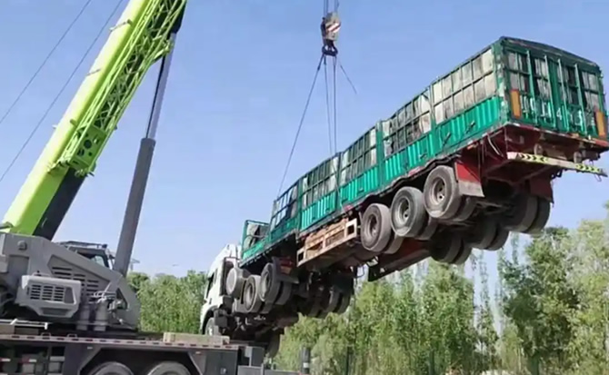 裕华区道路脱困救援案例